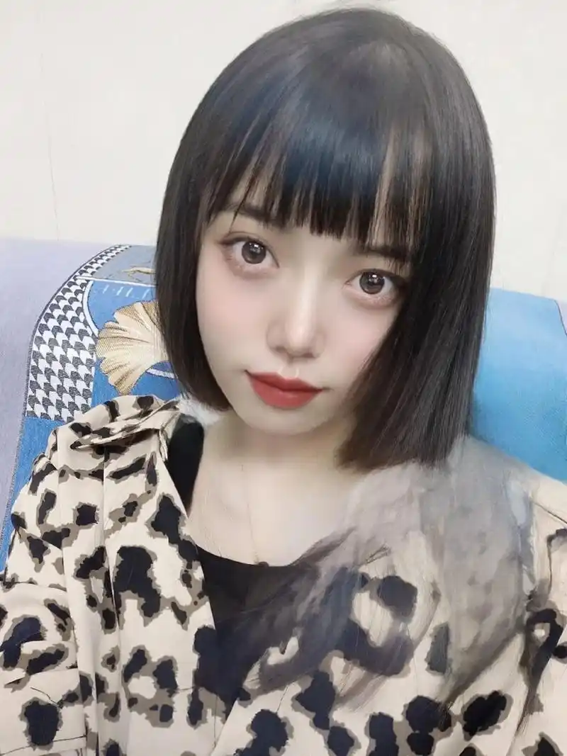 你的短发女孩已上线 #美女 #短发 #分享照片  - 抖音