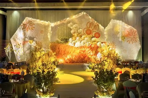 浪漫橘色系婚礼《扣人心弦》