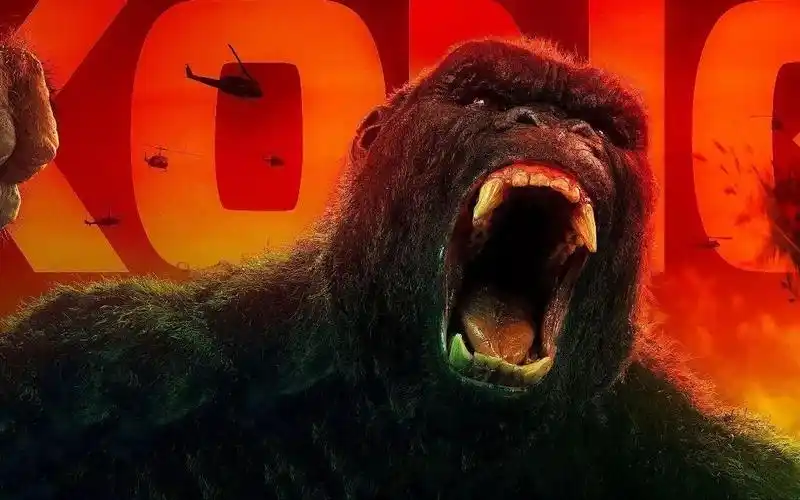 金刚骷髅岛:金刚大战巨型蜥蜴!