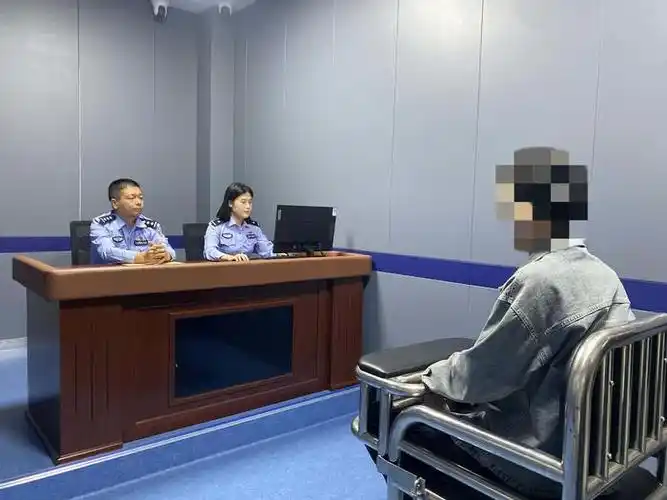 曾连追三天抓获5名犯罪嫌疑人潍坊95后女警察承袭父亲遗志