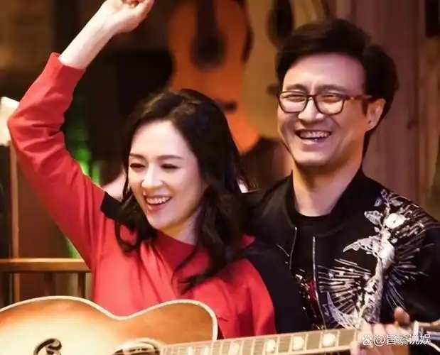 回顾汪峰的4段婚史,出轨,草率离婚屡见不鲜,不得不令人怀疑,这位"离婚