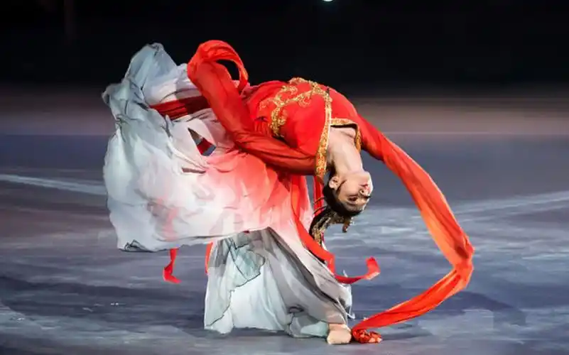 唐詩逸《水月洛神》片段 踩點向動作臨摹