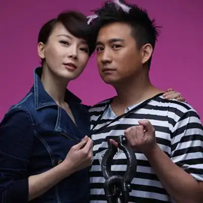 图黄磊陈数夫妻情深表示难得往他脸上泼水强吻他也很爽