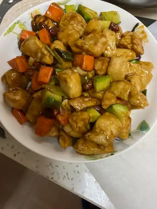 宁静的雪01做的简单好做的下饭菜宫保鸡丁