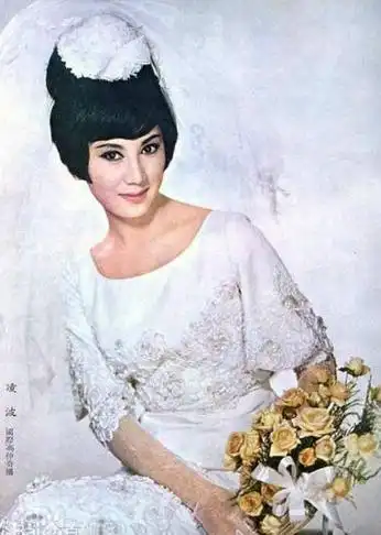 邵氏头牌女星凌波反串梁山伯爆红却嫁小演员携手54年