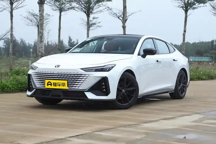 2023款长安uni-v上市 售价10.89-13.99万