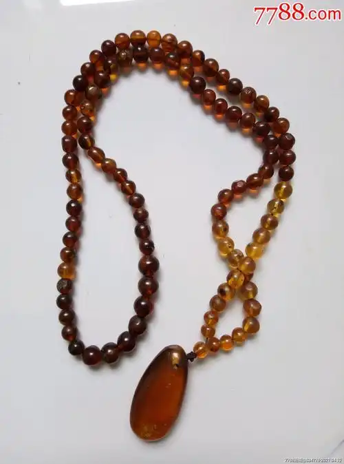文革抚顺原矿琥珀项链