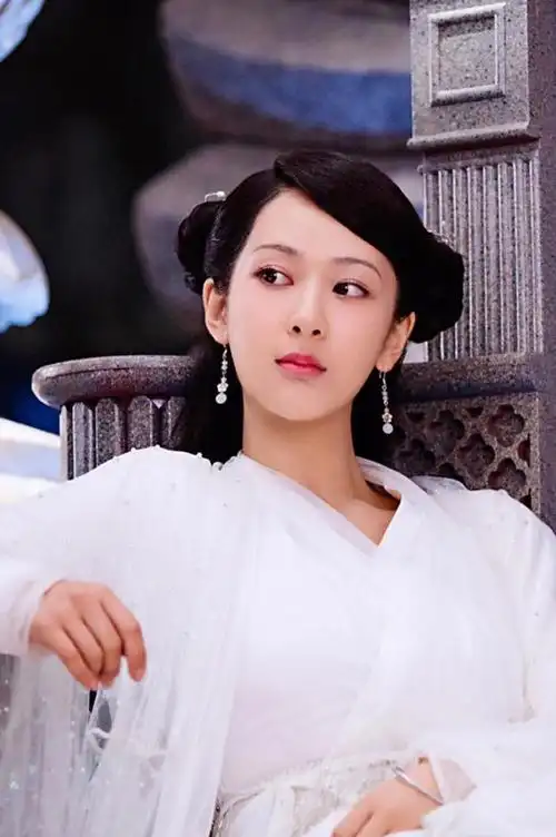 成熟暖男的人,这是莫小棋对她未来预言的内容