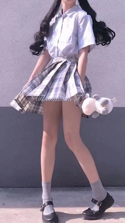 超美女生半身部位壁纸封面_their