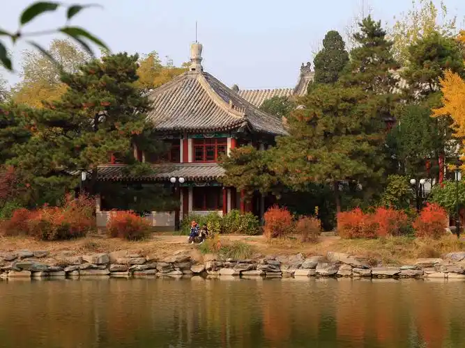 北大校园秋景 - 美篇