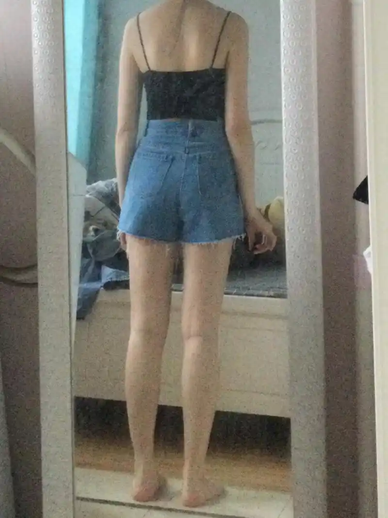 看到好多90斤的姐妹 原本不觉得自己胖 看到了那些七八十斤的妹子后