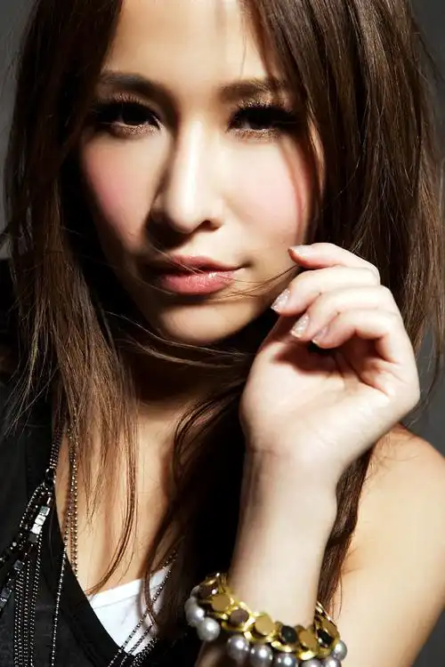 台湾著名女歌手萧亚轩