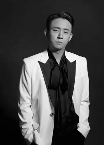 刘亭作_演员_作品_个人资料_简历_生日_经历_留言 - 酷乐米