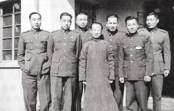 功德林战犯陈士章1975年被特赦后移居美国晚年结局如何