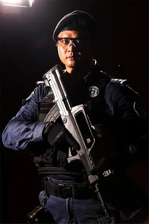 【深圳政法群英榜】汤强:"神枪手"躬耕特警一线十五载 多次与死神擦肩