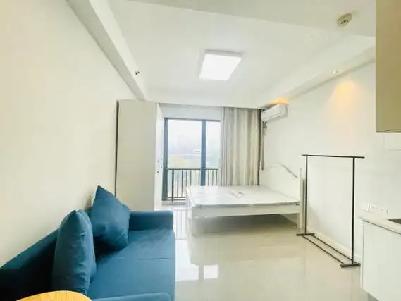 重庆沙坪坝大学城富力城新壹站(商住楼)单身公寓,精装修.