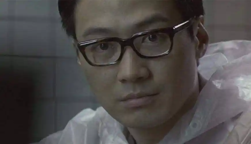 2002年,在第39届台电影金马奖颁奖典礼上,黎明凭借《三更之回家》