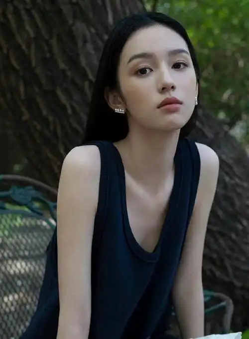 周也邱天合体拍大片当代年轻人的审美水平一目了然