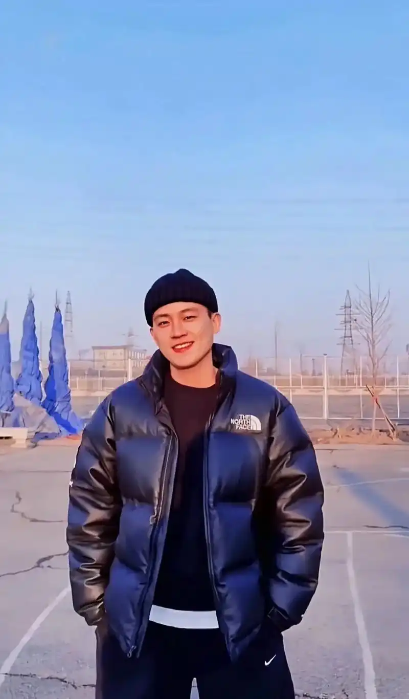 欧豪壁纸～#欧豪 #宝藏男孩 #壁纸 - 抖音