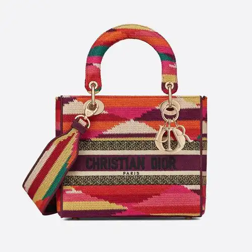 新包| dior 上市2021早春系列手袋:麦穗与花卉刺绣