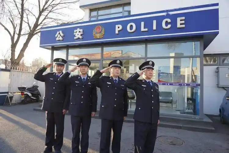 请为公安津南分局双港派出所情报指挥室投票!_工作_群众_活动