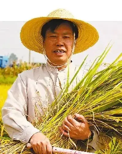 那位在人民大会堂"卖土豆"的院士,最近又刷屏了!