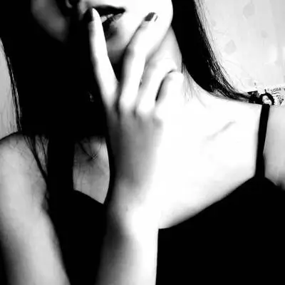 玩网黑白部位御姐头像堆糖抖音最火黑白女生头像