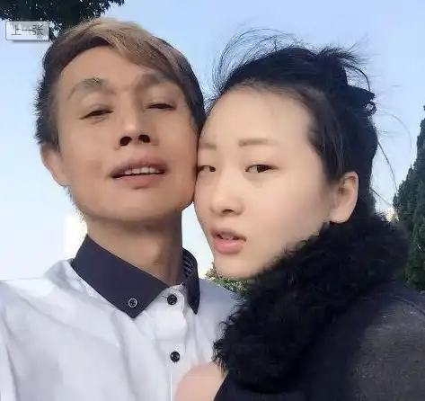 他55岁娶95后小娇妻,女友刚过18岁就怀孕,如今过得令人心酸