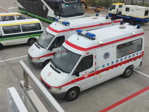 (救护车已提前就位.