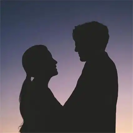 超级幸福的情侣图片温馨浪漫 想和你拍这样甜甜的照片