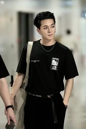 考古黑发宋旻浩(很多图)