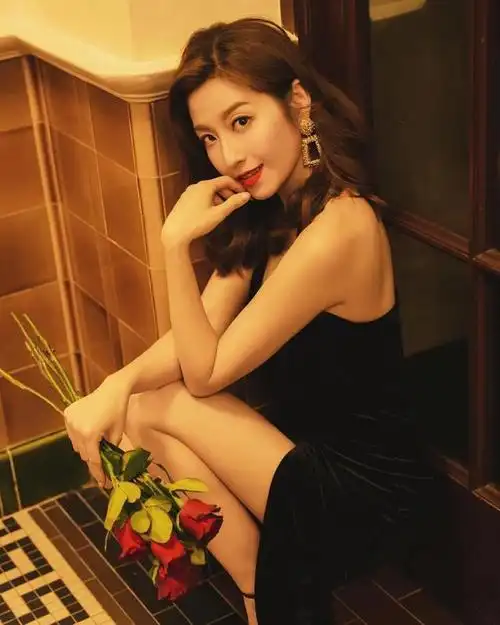 陈自瑶复制繁花,好索!