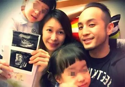 唐志中一家合照