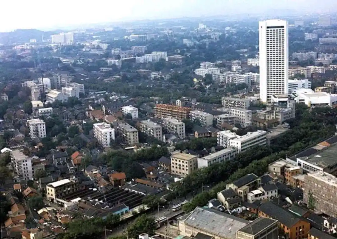 江苏老照片,90年代南京"旧场景",是你记忆中的样子吗?