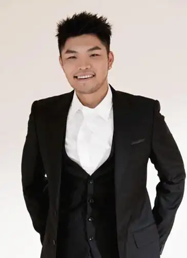 李玖哲_歌手_作品_个人资料_简历_生日_经历_留言 - 酷乐米