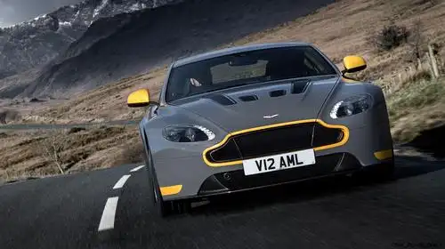 7s, 206mph 2017 aston martin v12 vantage s u