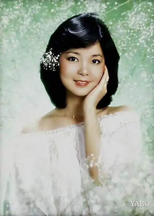 邓丽君各个时期的高清图片