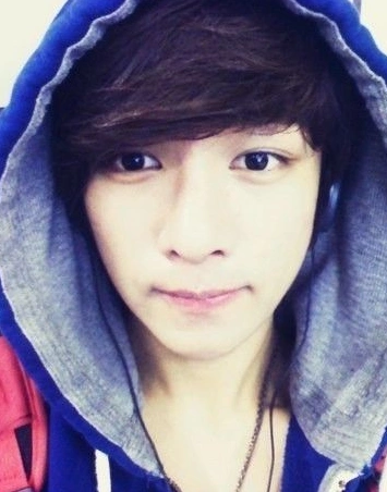 这是张艺兴什么时候的照片?