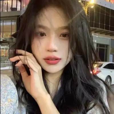 优质女头像真人高清 美女看着很干净温柔_女生头像_美头网