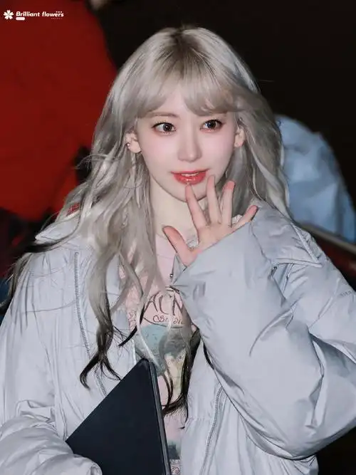 宫胁咲良炽烈樱绽