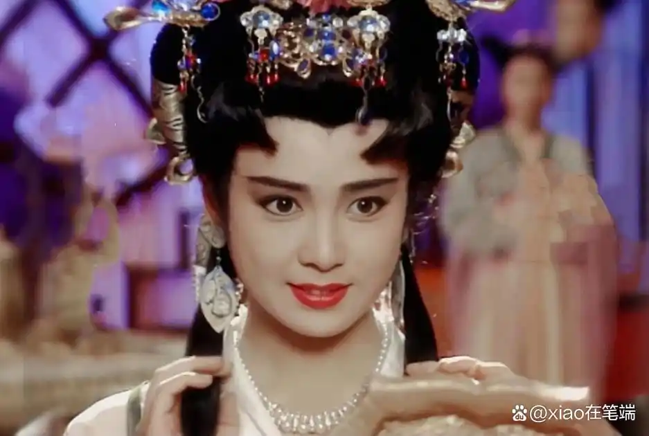 有人说羡慕杨吉儿是公主年轻时有双向奔赴的爱情历史上并非如此