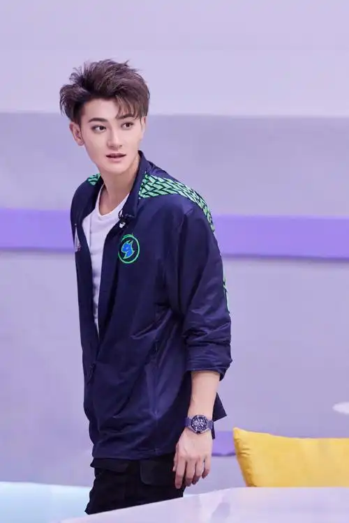 黄子韬超话#黄子韬战至巅峰2#最强top5@ace-youngkingyoungboss竟惨遭