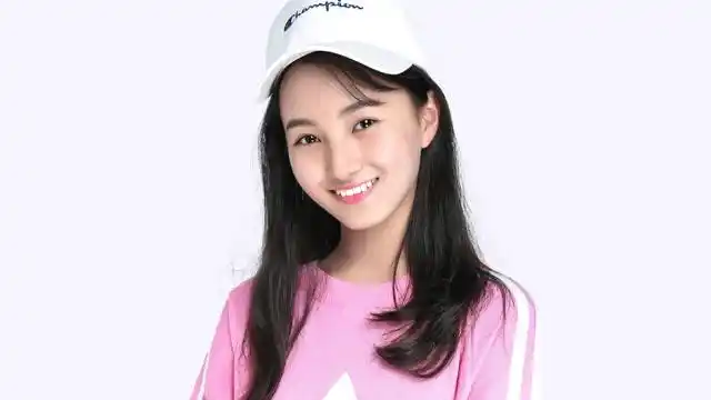 15岁美少女牛欣欣倾情演绎古风《牵丝戏》《乌夜啼》,人美歌甜开口跪