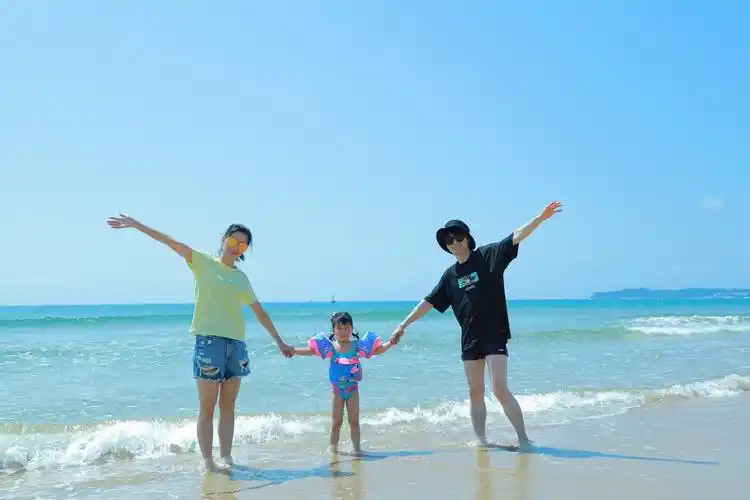 我们一家四口还是第一次一起出来旅游…虽然时间很短,但是幸福满满的!