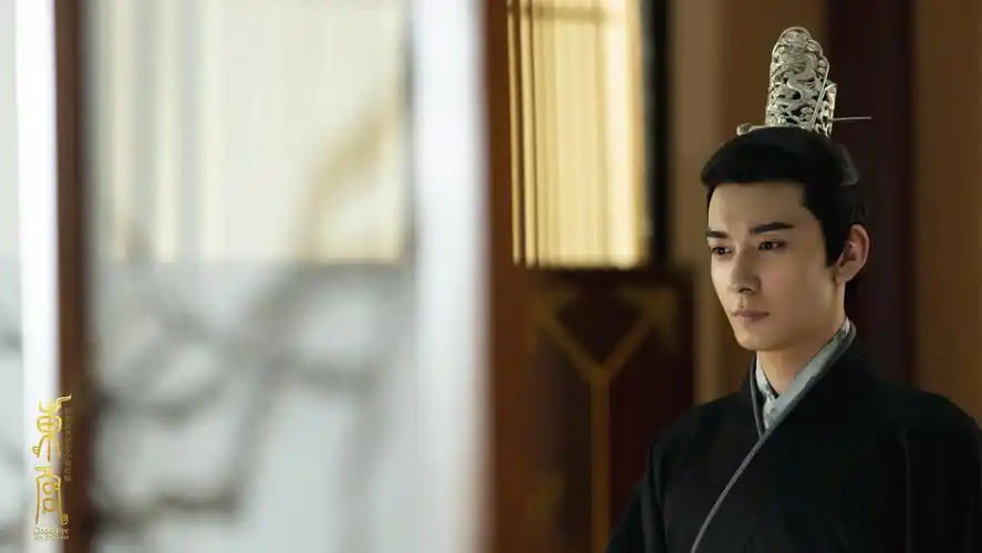 《东宫》小枫下跪的那一刻恨死了李承鄞,下一秒也爱死了他