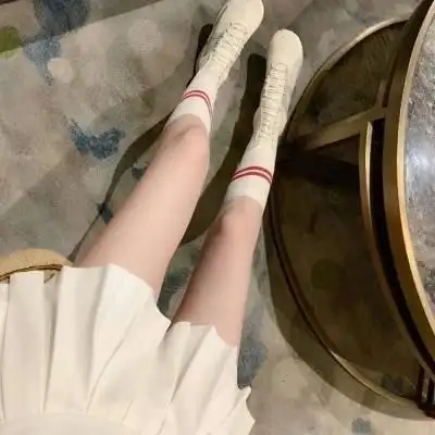 半身女jk百褶裙控头像,女生头像图片-回车桌面