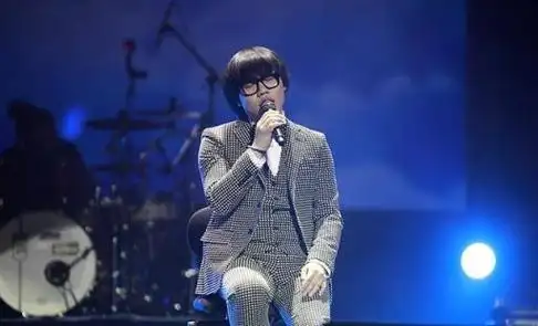 2013年:《中国好声音》第二季张惠妹加入令粉丝非常惊喜,李琦夺冠.