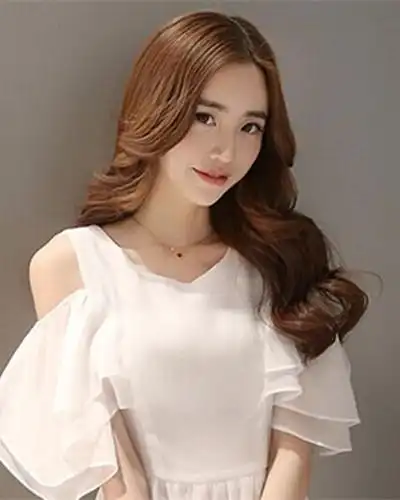 2018最新女生中分刘海发型图片— 爱才妹生活