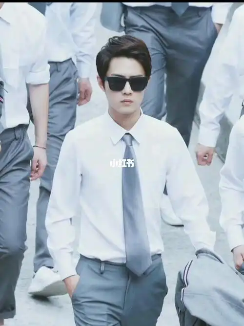 奶拽的方天择maybe方好拽还超带苏感9595#肖战  #肖战顺顺利利