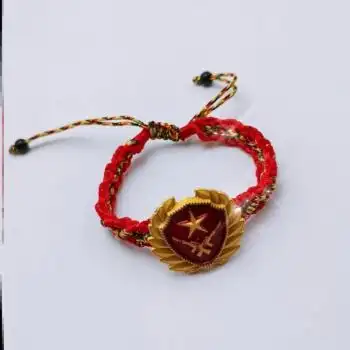 60卡古兰ling花手链八一红绳兄弟情侣编织绳周边编织五角星定制礼节